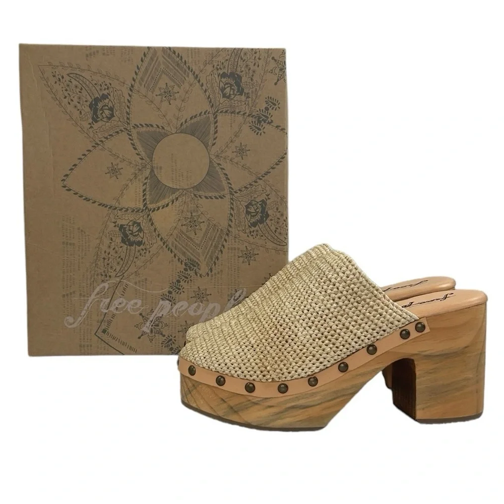 Free People Claudia Crocheted Tan Clogs Raffia Platform SZ 38/7.5/8 Boho Mules